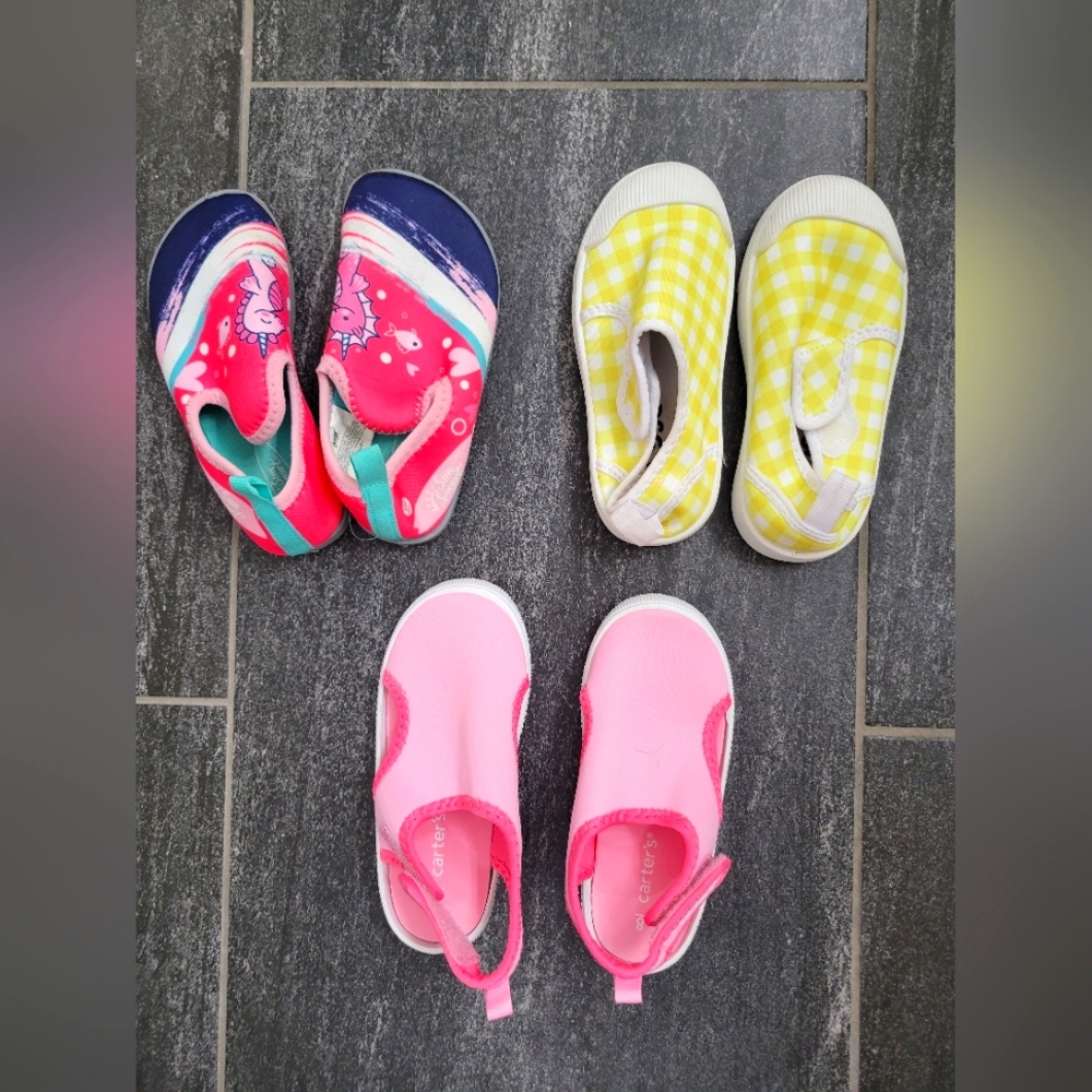 Toddler Swim Shoes Bundle/Lot Size 8